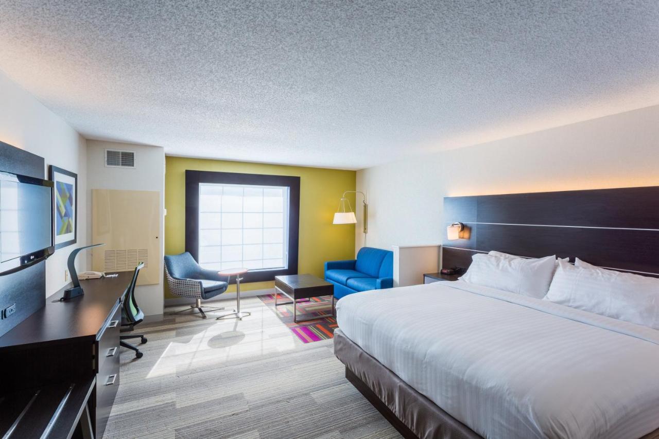 King Suite with Sofa Bed at Holiday Inn Express & Suites Reading by IHG