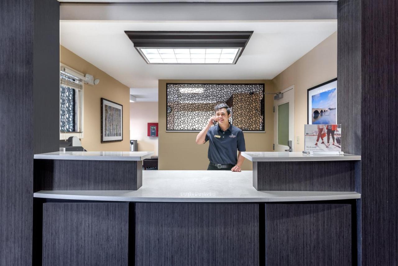 | Candlewood Suites Sterling, an IHG Hotel