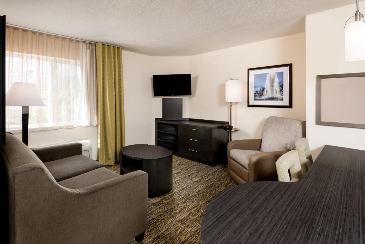 | Candlewood Suites Sterling, an IHG Hotel