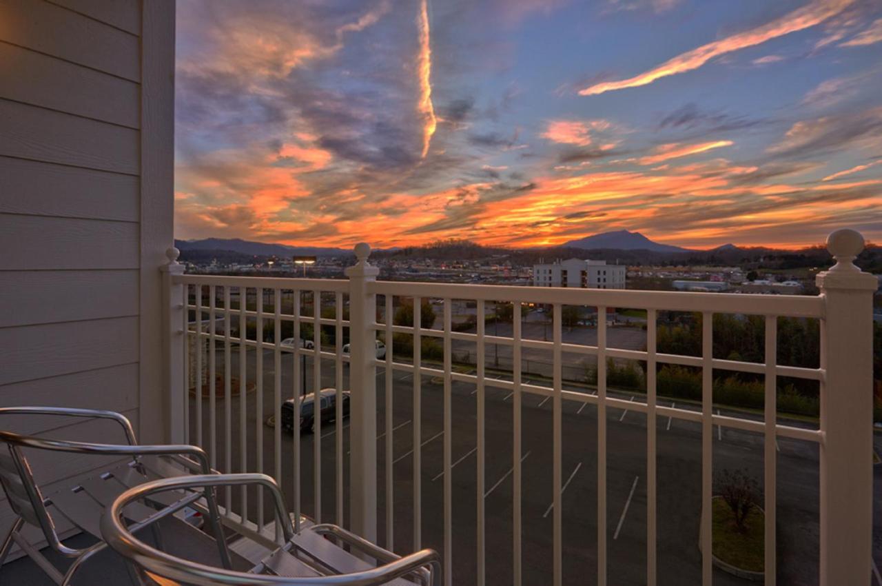| Holiday Inn Express Pigeon Forge – Sevierville, an IHG Hotel
