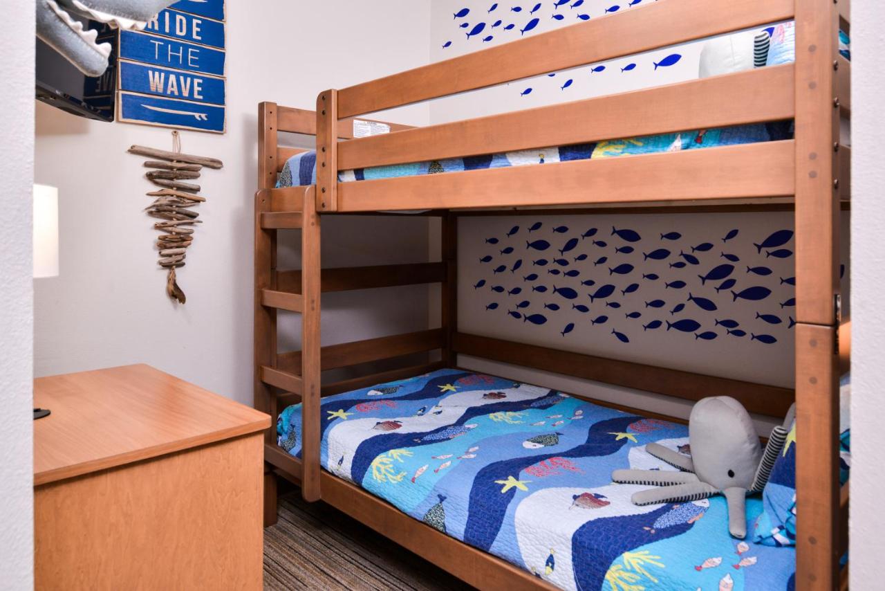 One King Kids Suite - Non-Smoking at Holiday Inn Express Hotel & Suites Tampa-Anderson Rd/Veteran by IHG