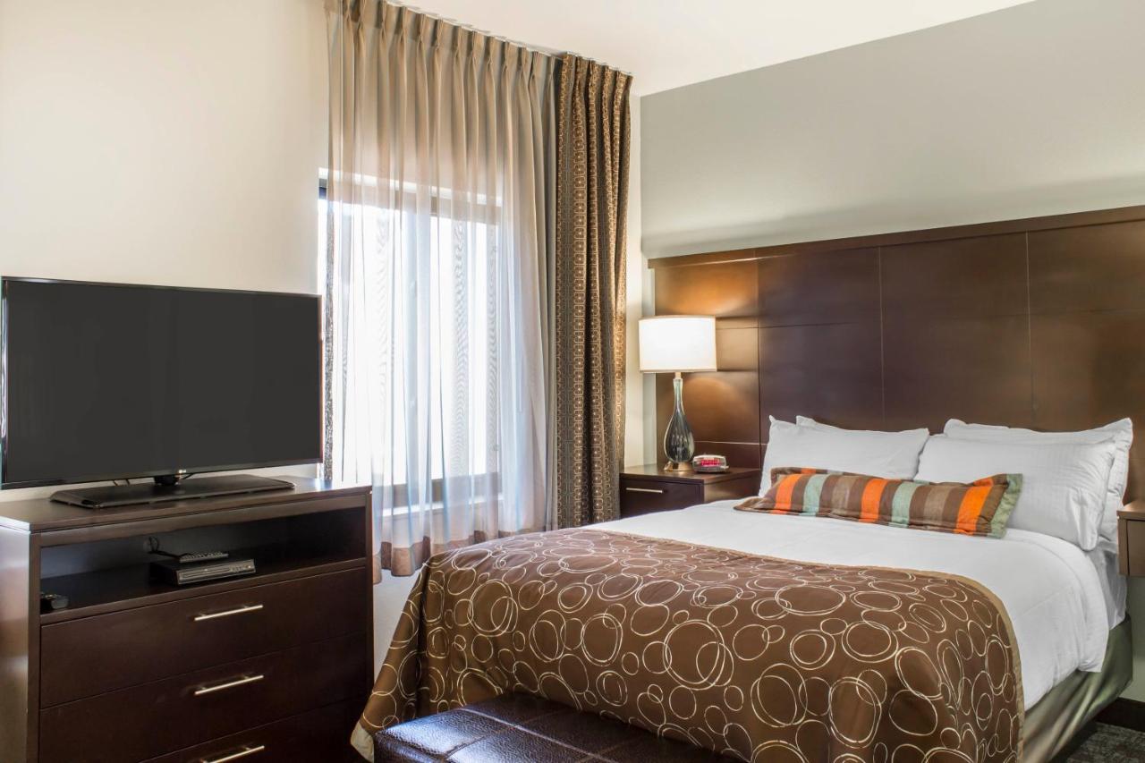 | Staybridge Suites North Jacksonville, an IHG Hotel