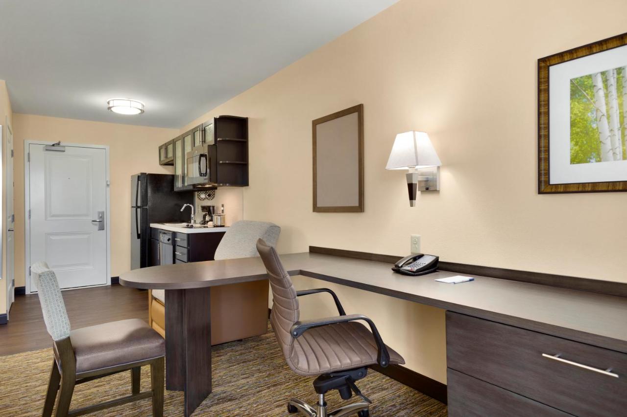 | Candlewood Suites Vestal - Binghamton, an IHG Hotel