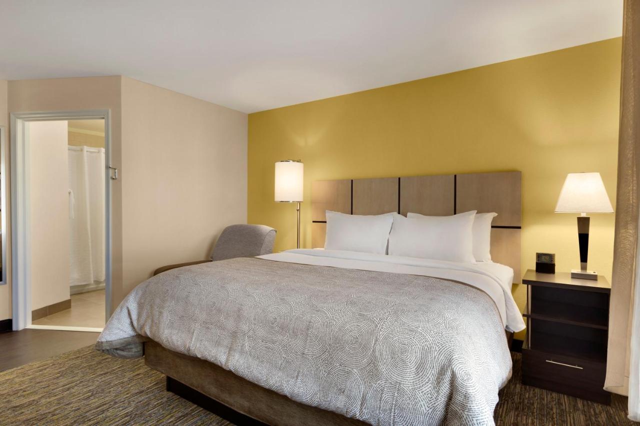 | Candlewood Suites Vestal - Binghamton, an IHG Hotel