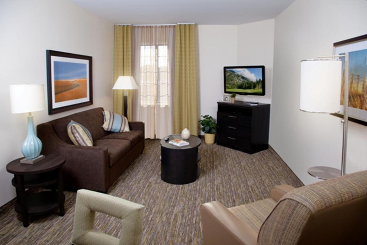 | Candlewood Suites Vestal - Binghamton, an IHG Hotel