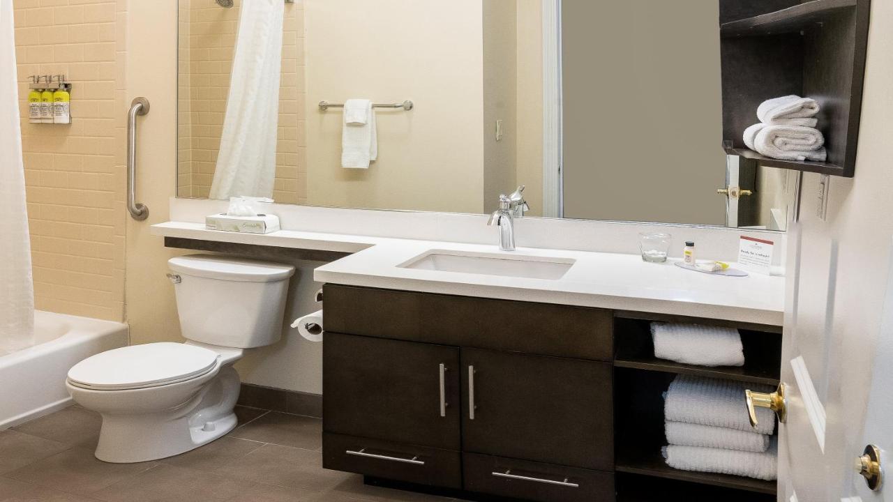 One-Bedroom Suite at Candlewood Suites St. Joseph / Benton Harbor, an IHG Hotel
