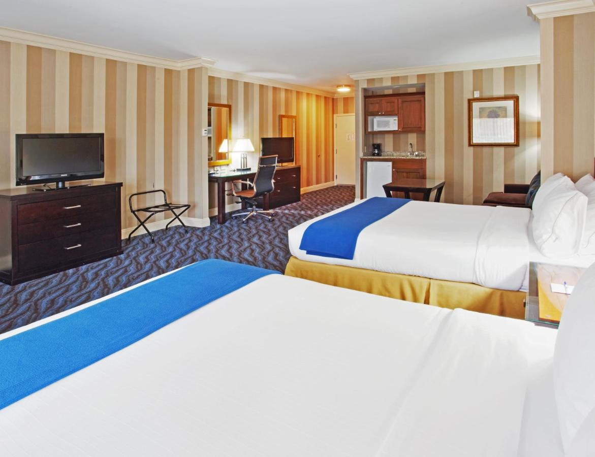  | Holiday Inn Express Hotel & Suites Santa Cruz, an IHG Hotel