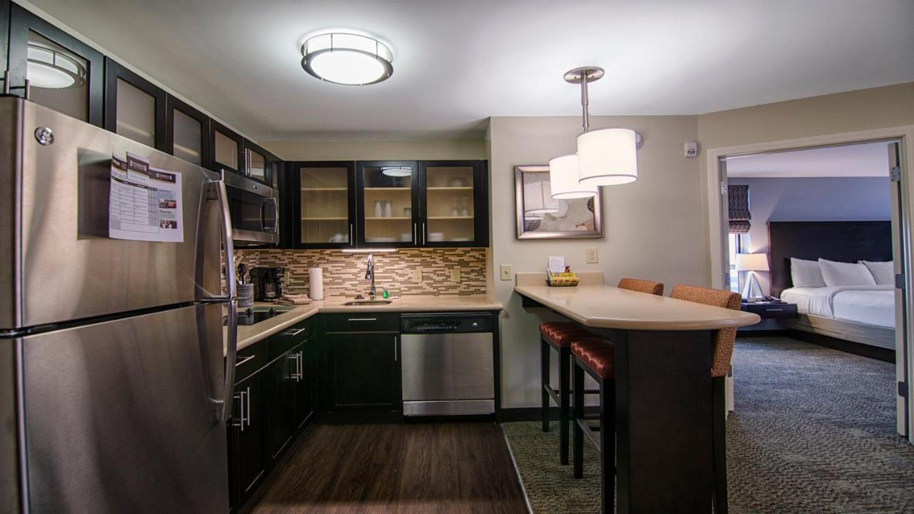 King Room - Mobility Access Tub/Non-Smoking at Staybridge Suites Marquette, an IHG Hotel