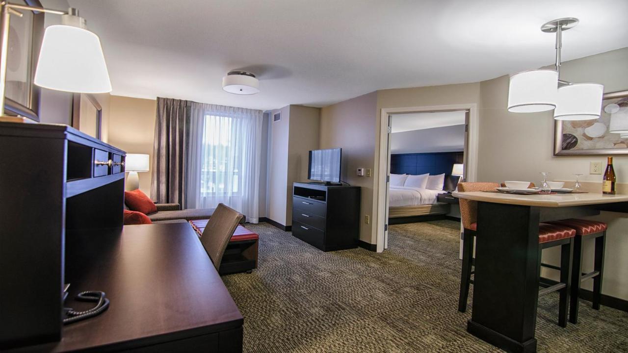 King Room with Hearing Accessible Tran Shower - Non-Smoking at Staybridge Suites Marquette, an IHG Hotel