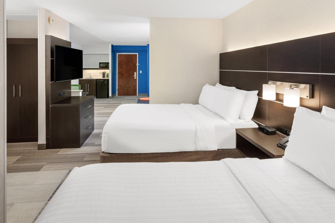 Deluxe Suite - Non-Smoking at Holiday Inn Express Hotel & Suites South Portland by IHG