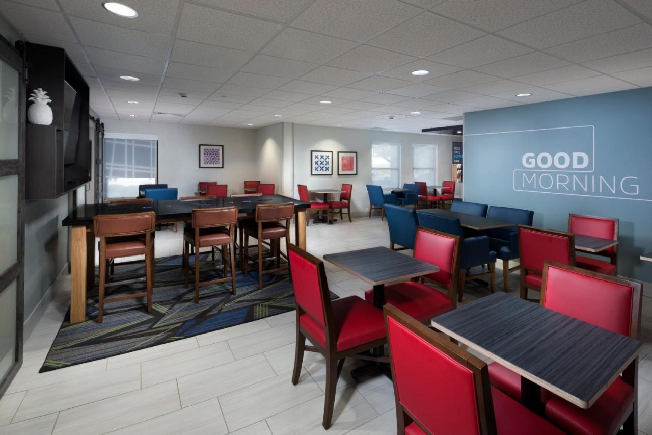 | Holiday Inn Express Middlesboro, an IHG Hotel