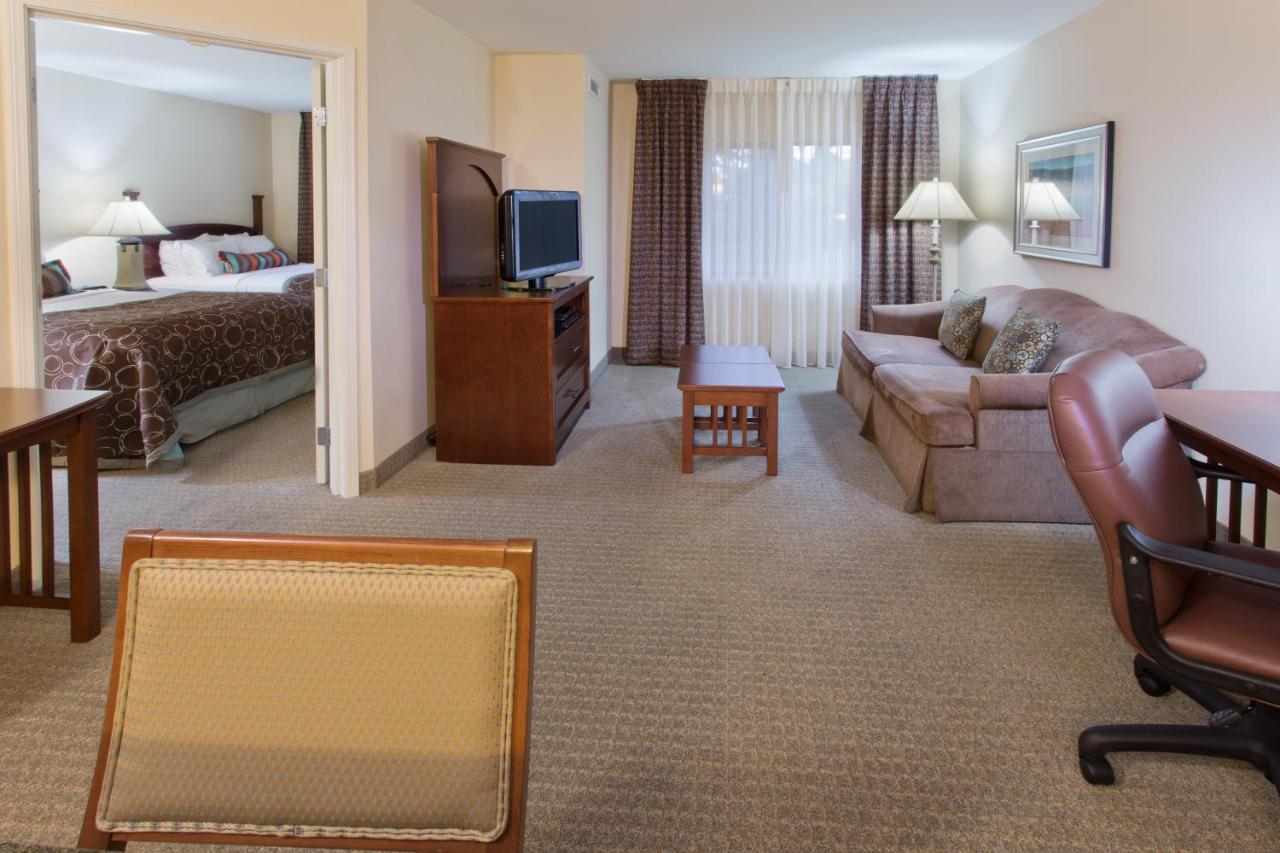 One-Bedroom Queen Suite with Sofa Bed at Staybridge Suites Everett-Paine Field by IHG
