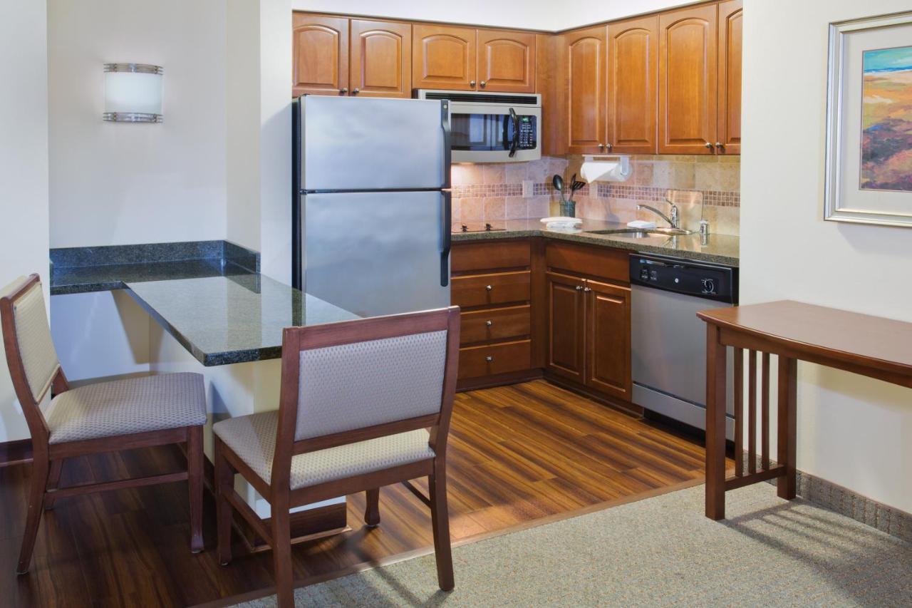 One-Bedroom Queen Suite with Sofa Bed at Staybridge Suites Everett-Paine Field by IHG