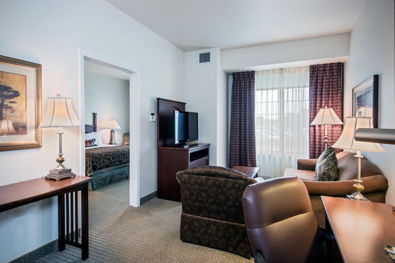 | Staybridge Suites Rockford, an IHG Hotel