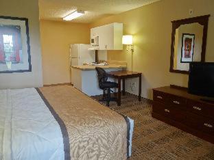 Room #51880812 at Extended Stay America Select Suites Phoenix Scottsdale North
