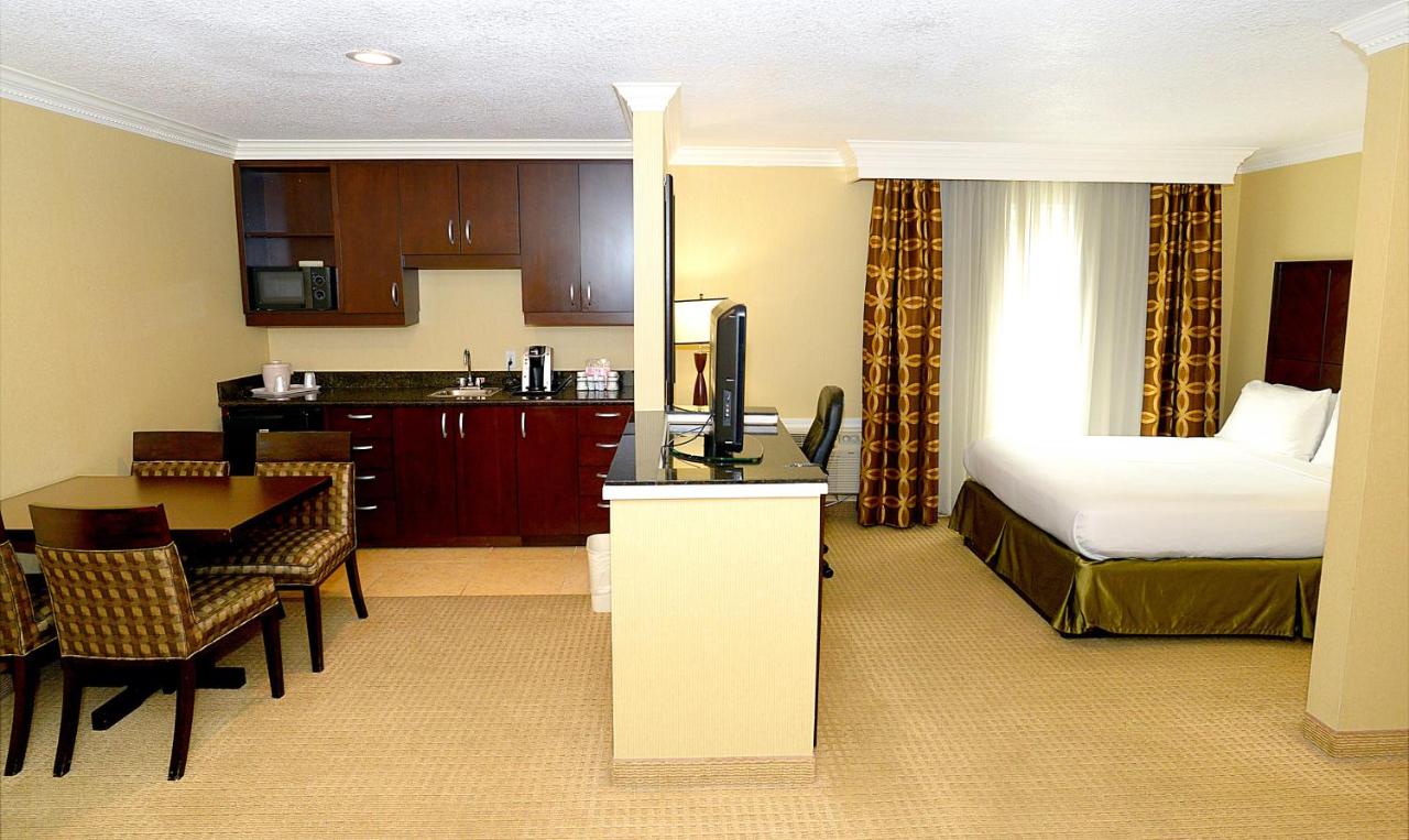  | Holiday Inn Hotel & Suites San Mateo-San Francisco SFO, an IHG Hotel