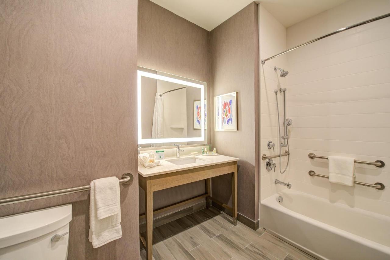 King Suite at Holiday Inn Hotel & Suites Houston West - Katy Mills, an IHG Hotel
