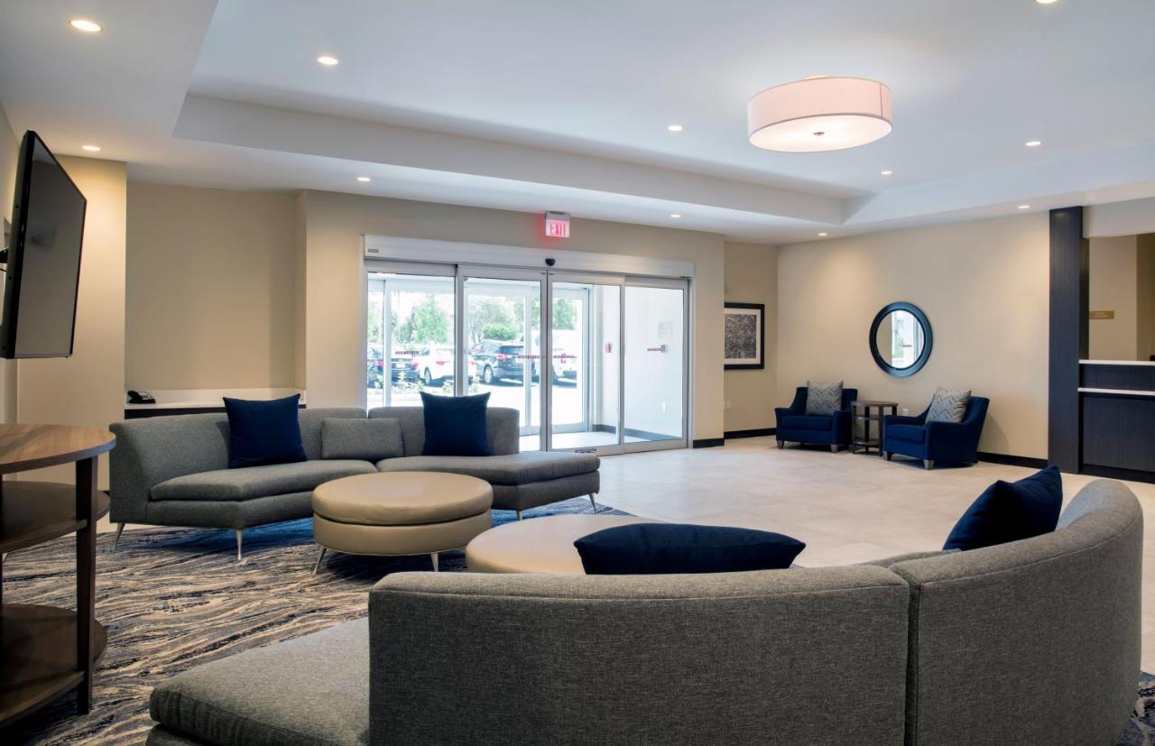 | Candlewood Suites - Miami Exec Airport - Kendall, an IHG Hotel