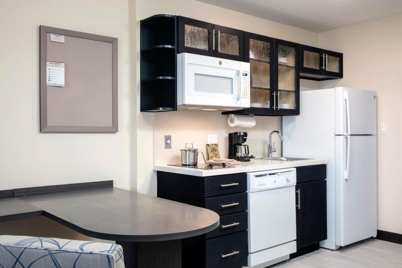 | Candlewood Suites - Miami Exec Airport - Kendall, an IHG Hotel