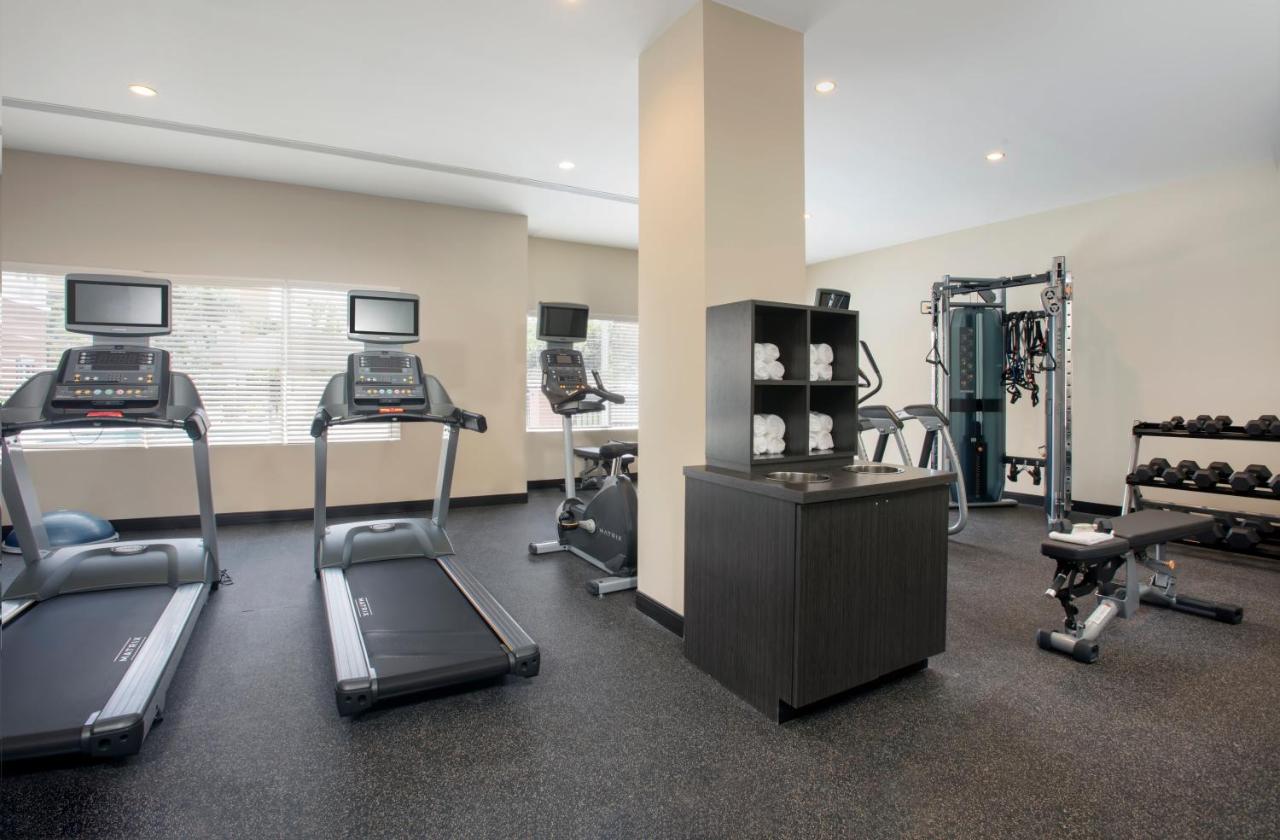 | Candlewood Suites - Miami Exec Airport - Kendall, an IHG Hotel