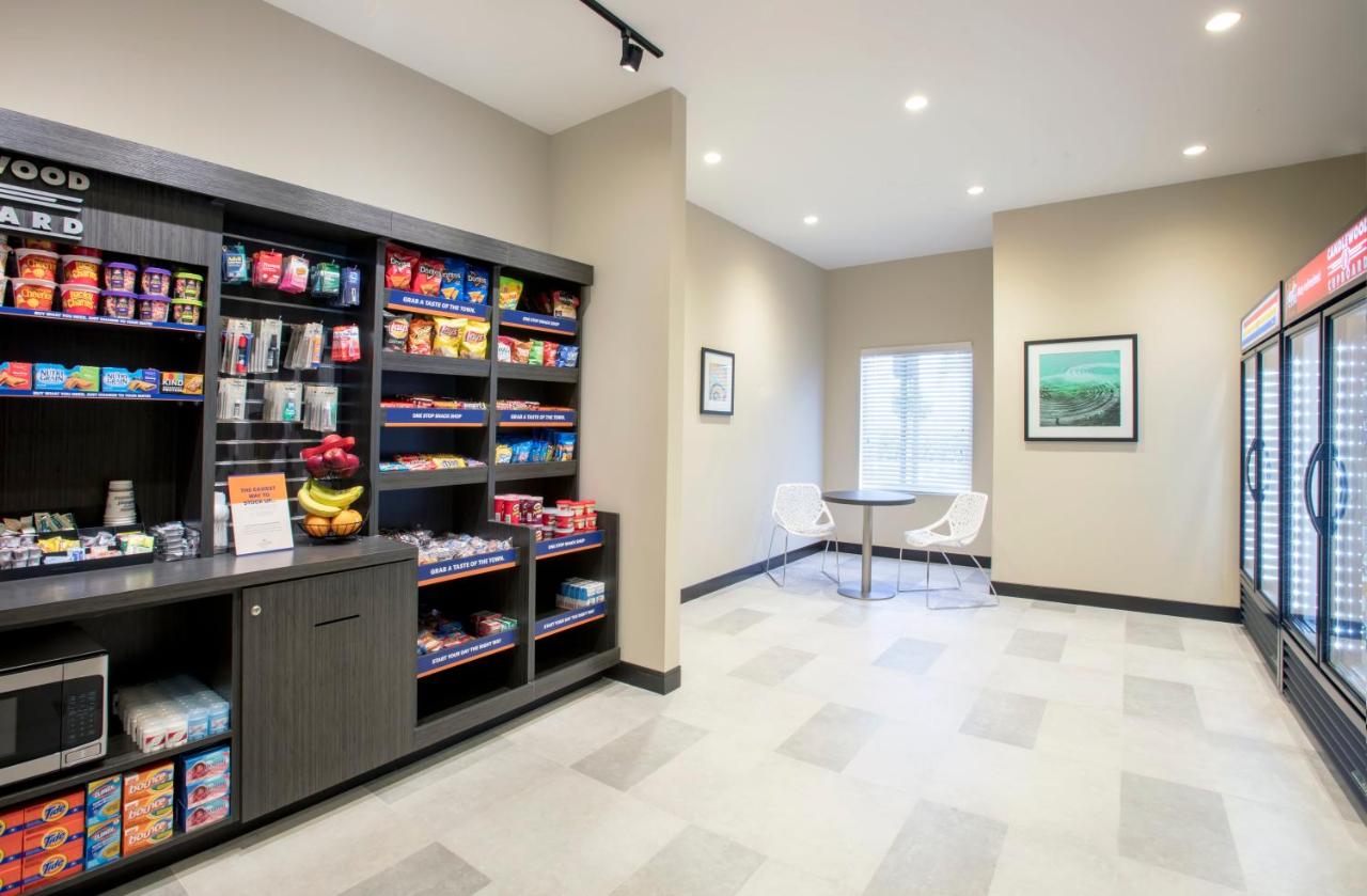 | Candlewood Suites - Miami Exec Airport - Kendall, an IHG Hotel