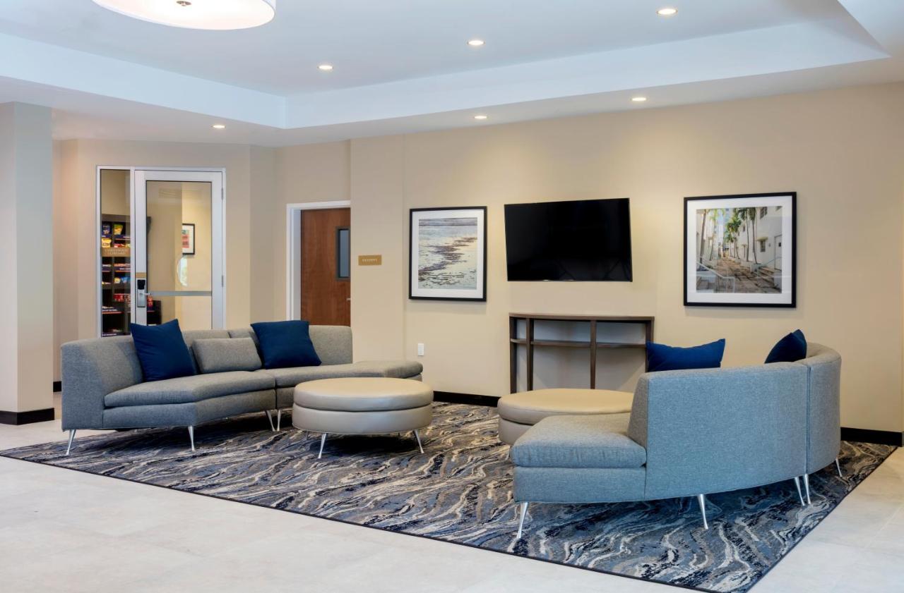| Candlewood Suites - Miami Exec Airport - Kendall, an IHG Hotel