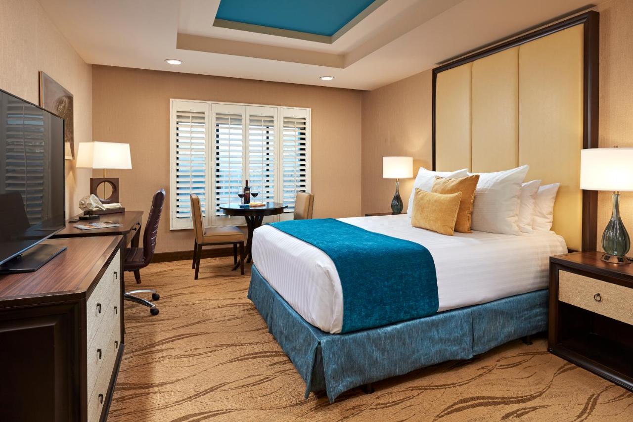 | Empress Hotel La Jolla
