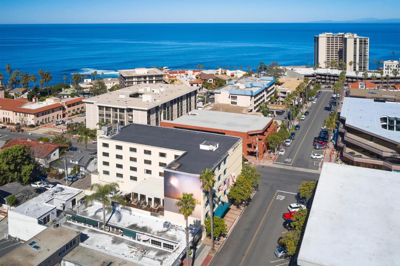 | Empress Hotel La Jolla