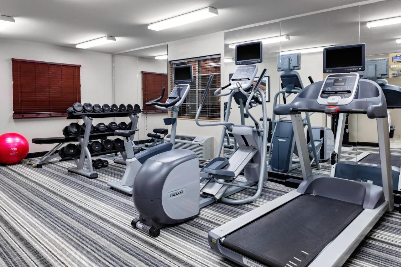 | Candlewood Suites Warner Robins, an IHG Hotel