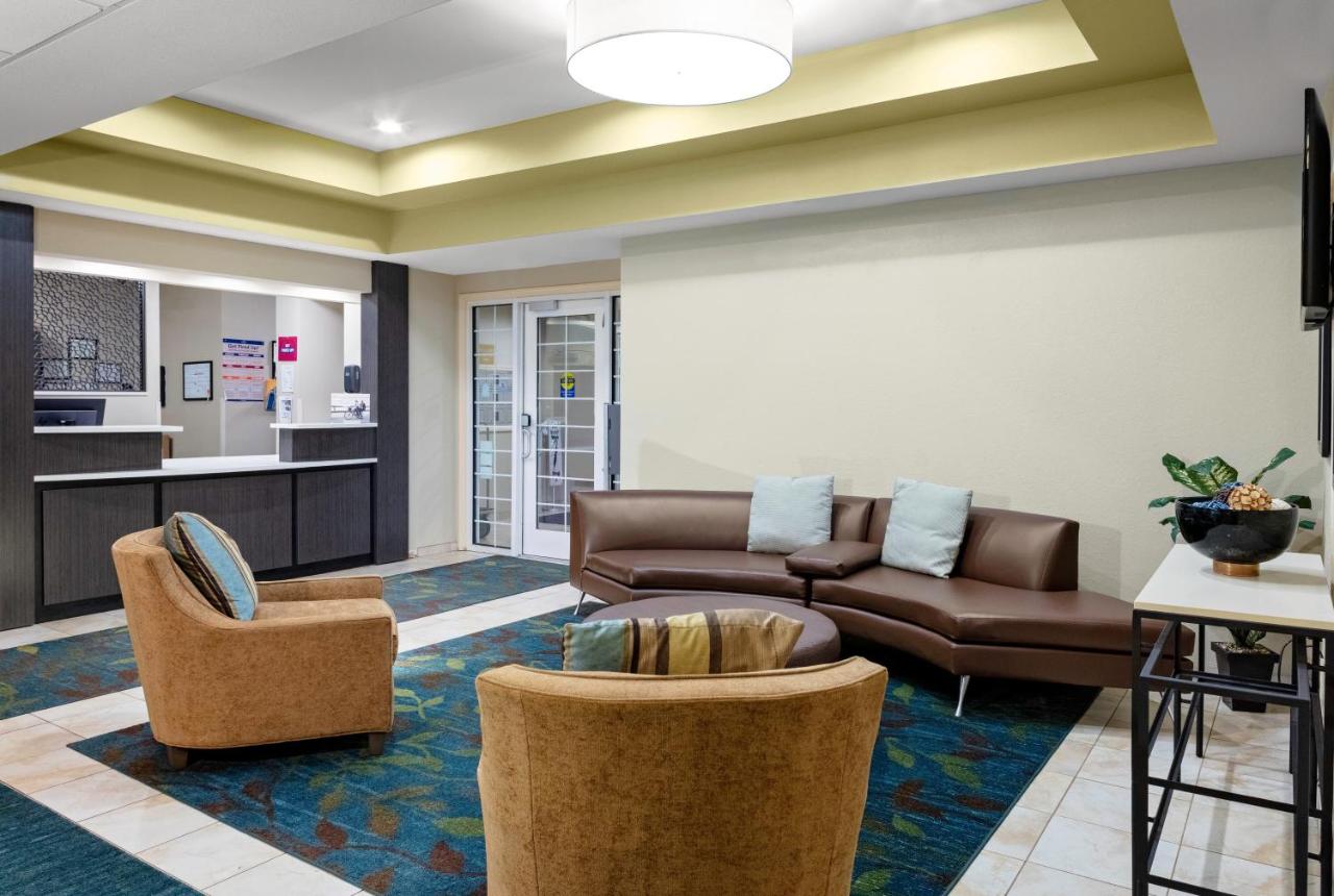 | Candlewood Suites Warner Robins, an IHG Hotel
