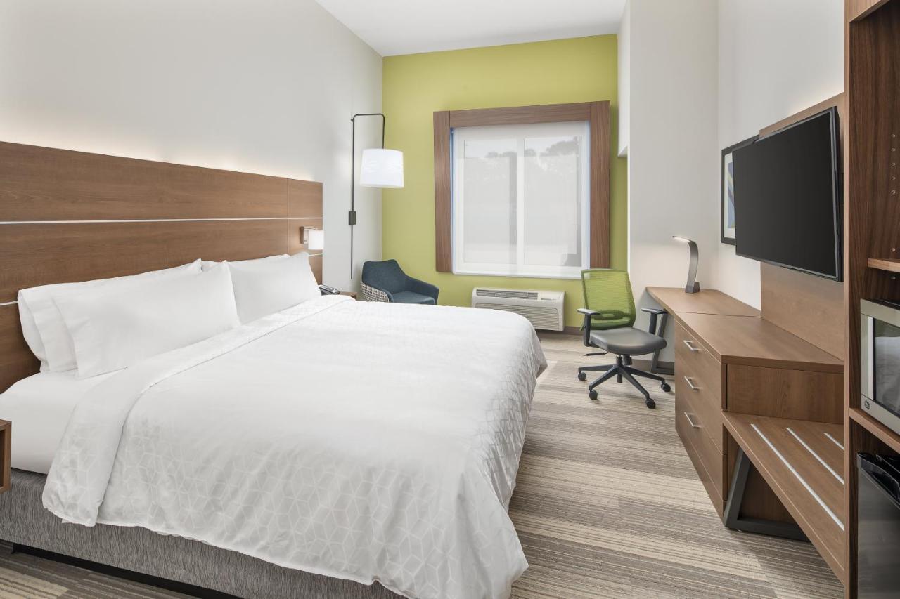 | Holiday Inn Express Hotel & Suites Palm Bay, an IHG Hotel