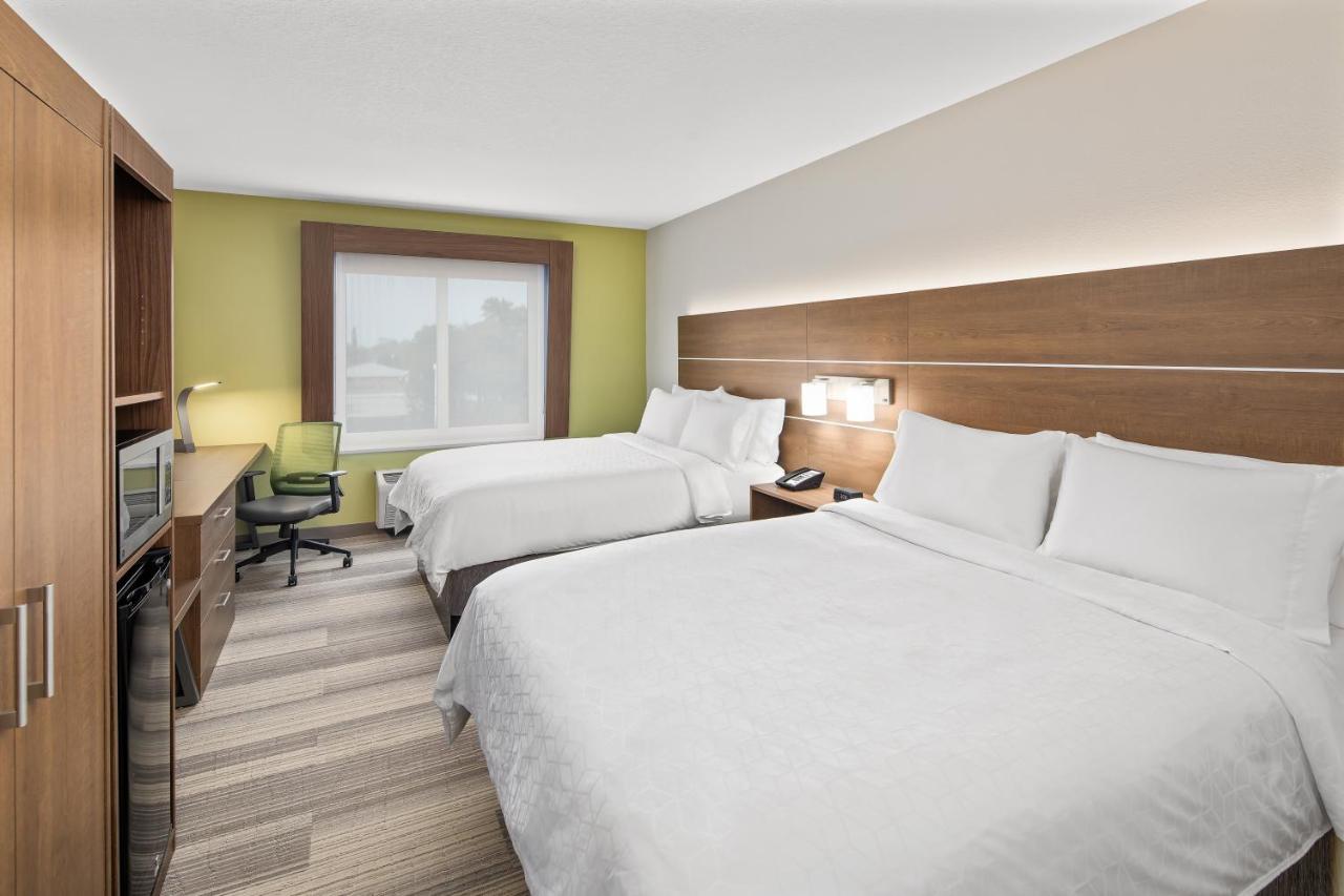 | Holiday Inn Express Hotel & Suites Palm Bay, an IHG Hotel