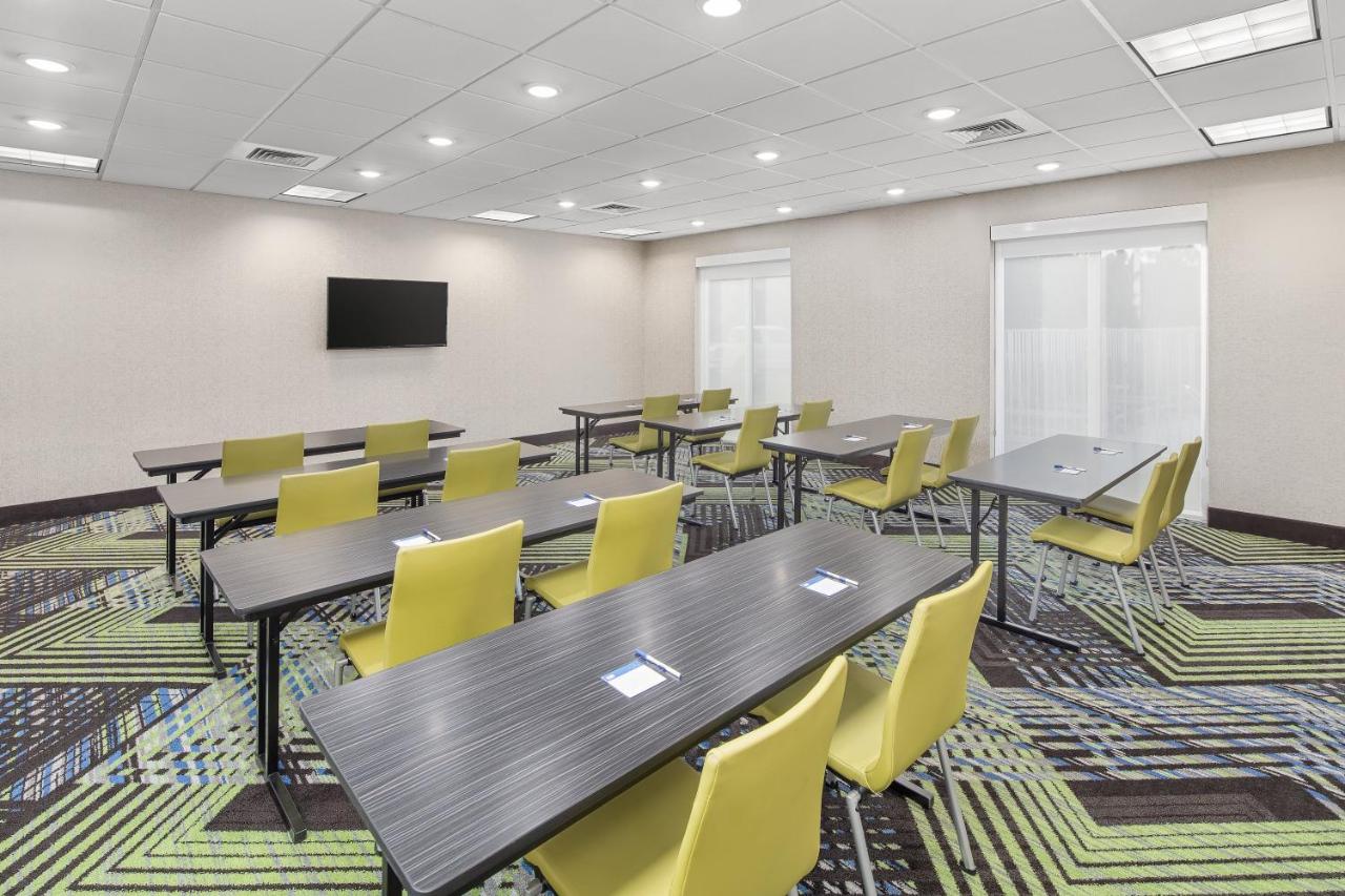 | Holiday Inn Express Hotel & Suites Palm Bay, an IHG Hotel