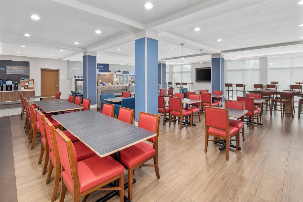 | Holiday Inn Express Hotel & Suites Palm Bay, an IHG Hotel