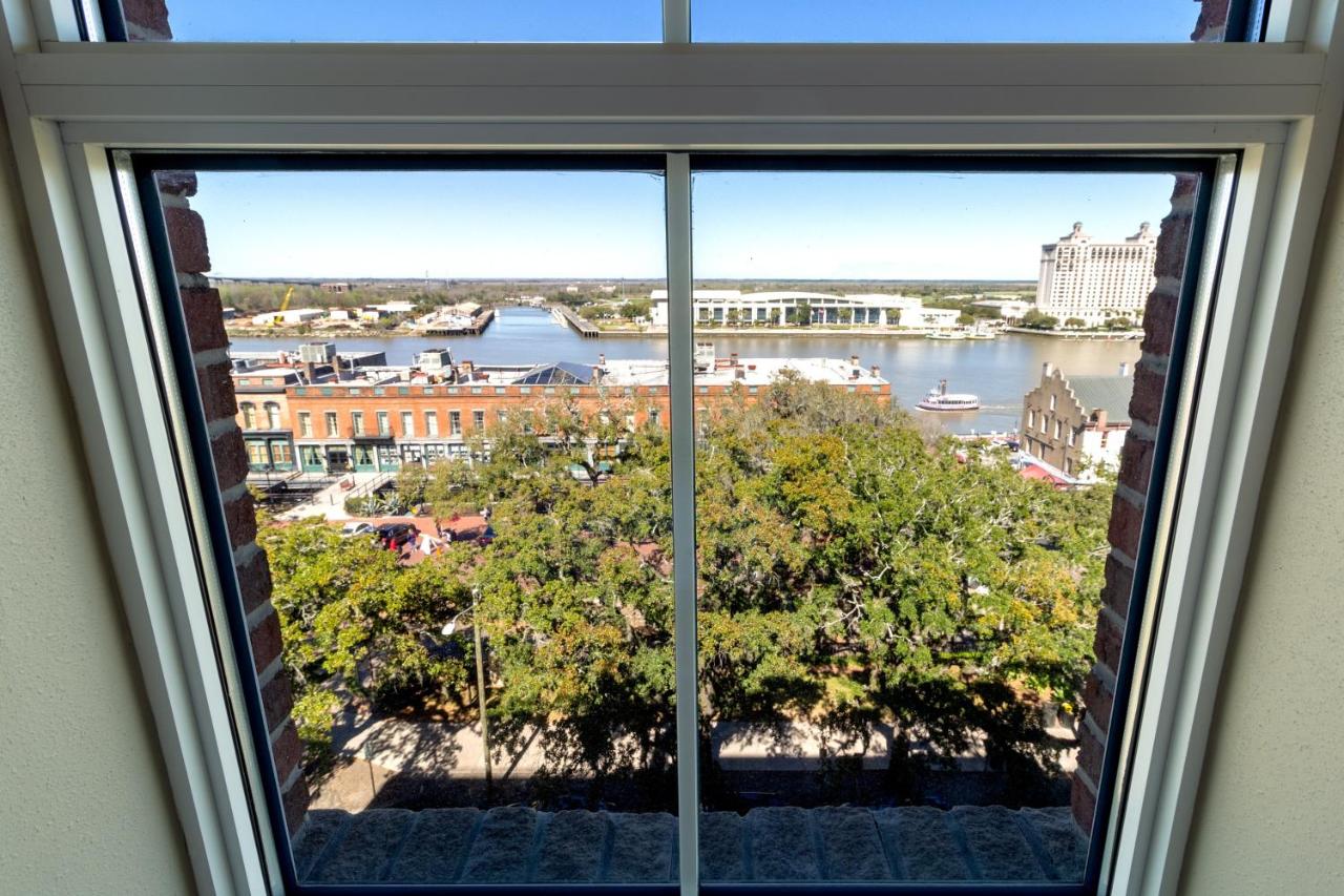 | Holiday Inn Express Savannah - Historic District, an IHG Hotel