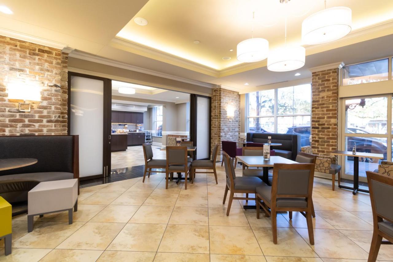 | Holiday Inn Express Savannah - Historic District, an IHG Hotel