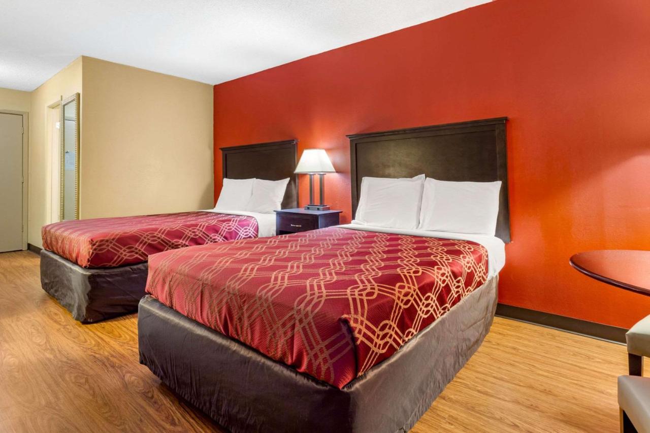 Double Room with Two Double Beds - Non-Smoking at Econo Lodge Burlington I-40