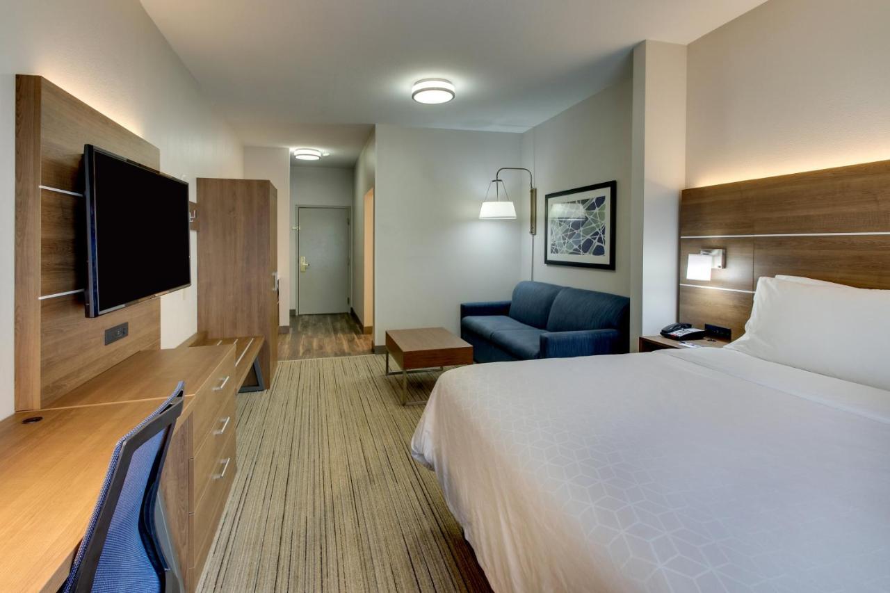 Suite with Sofa Bed - Non-Smoking at Holiday Inn Express Atlanta - Emory University Area by IHG