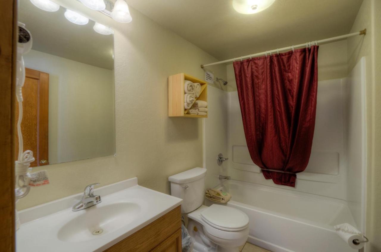 | Powder House Lodge