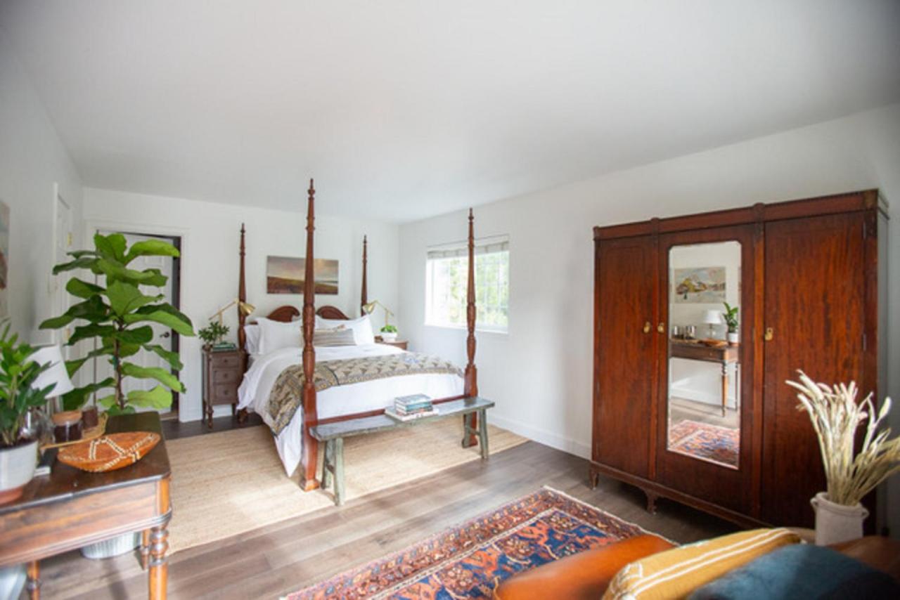  | RubyJune Inn