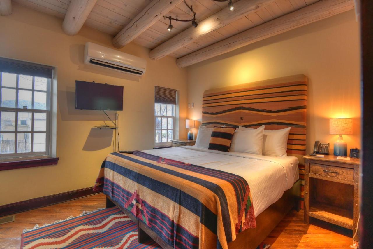 | Inn at Vanessie