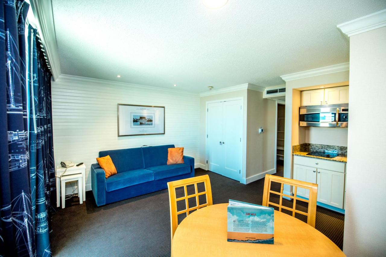 | Port Royal Oceanfront Hotel