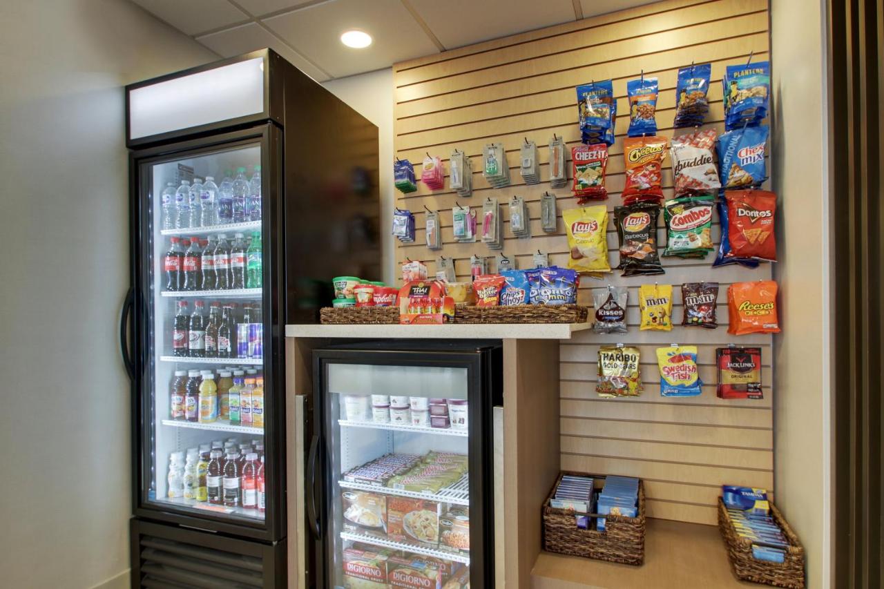 | Holiday Inn Express Voorhees/ Mt. Laurel, an IHG Hotel