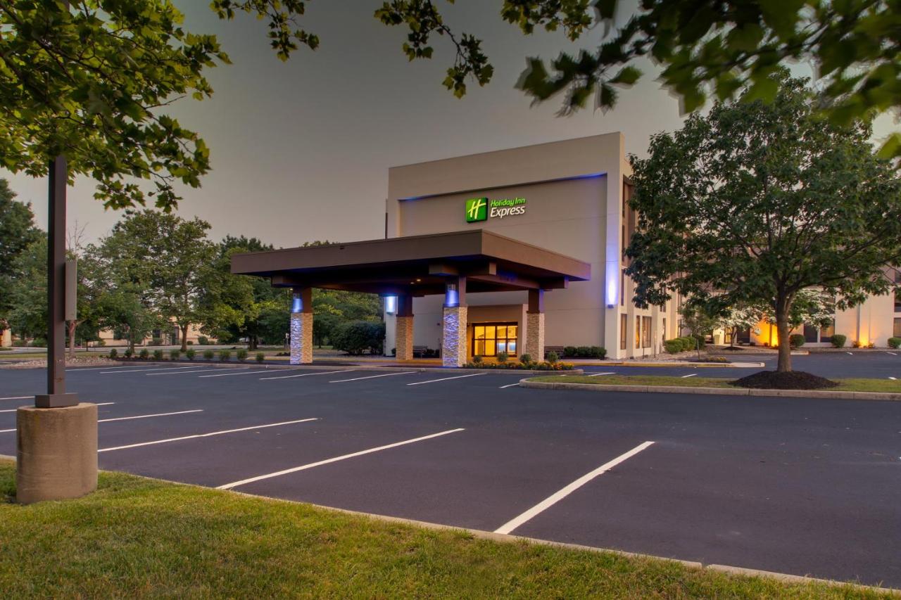 | Holiday Inn Express Voorhees/ Mt. Laurel, an IHG Hotel