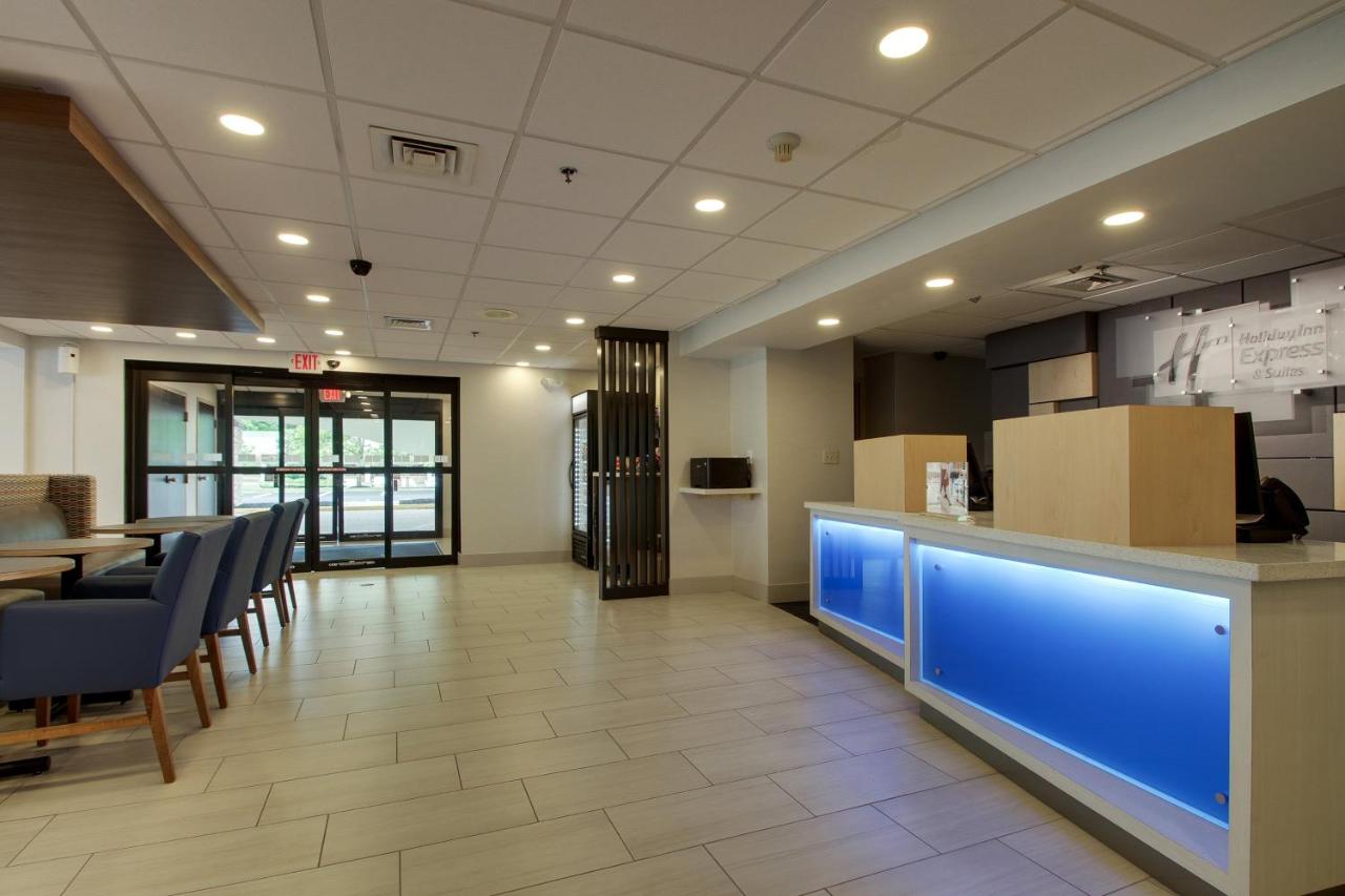 | Holiday Inn Express Voorhees/ Mt. Laurel, an IHG Hotel