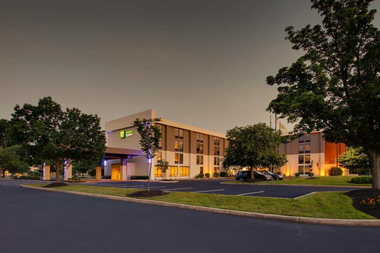 | Holiday Inn Express Voorhees/ Mt. Laurel, an IHG Hotel