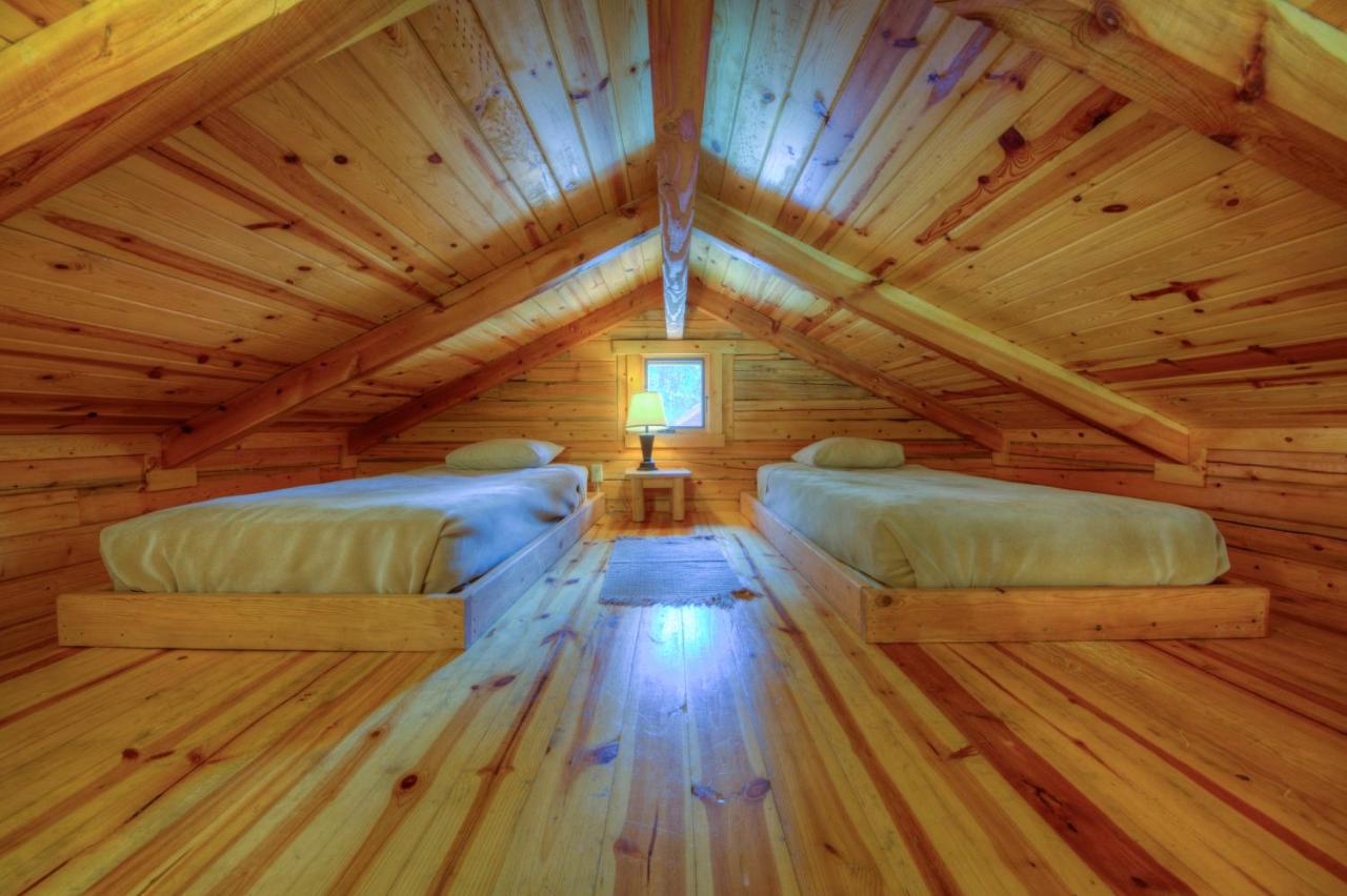 | Powder House Lodge