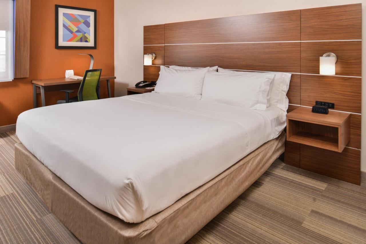  | Holiday Inn Express Westley, an IHG Hotel