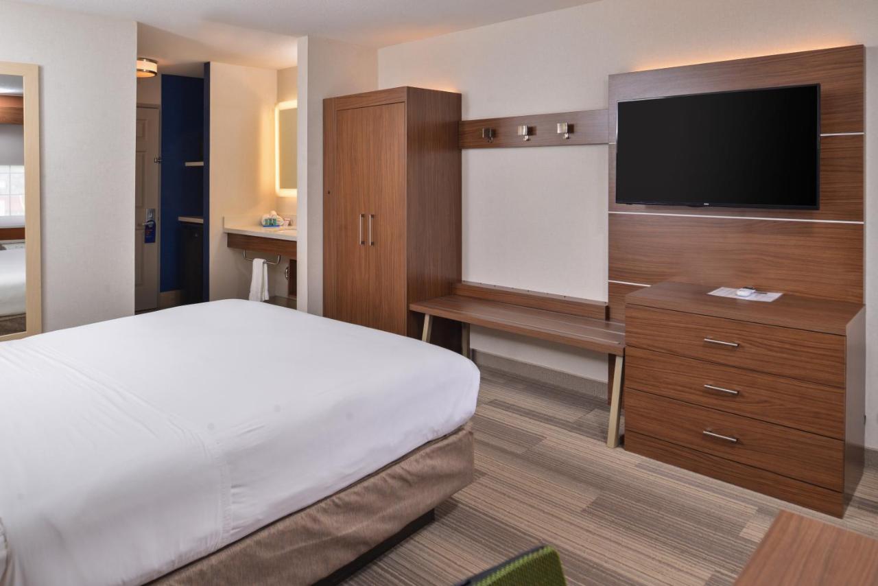  | Holiday Inn Express Westley, an IHG Hotel