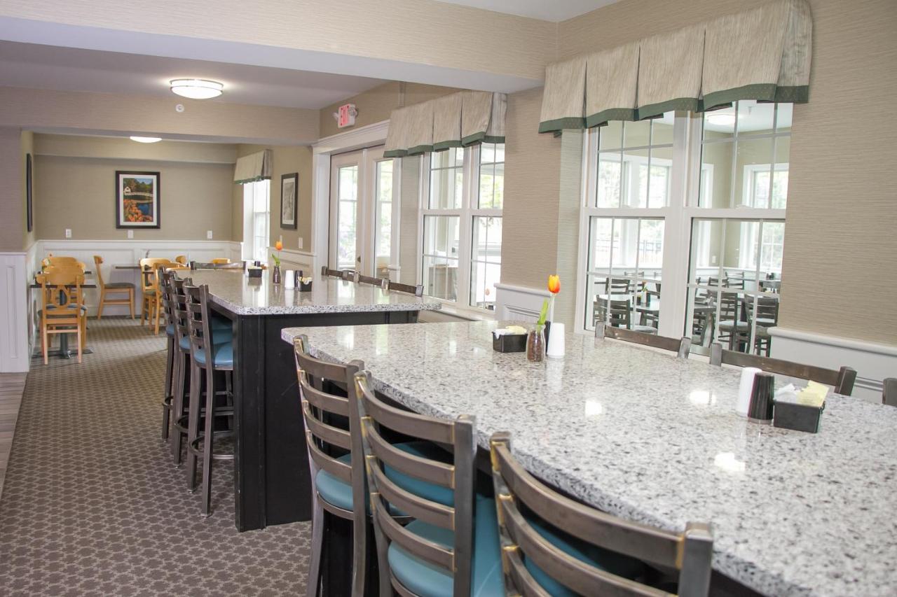 | Acadia Inn